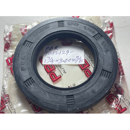 pbr oil seal 1.750x3.000x0.375 tc nbr