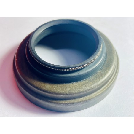 OIL SEAL TROSTEL 1.406X2.575X0.719 M/R NBR