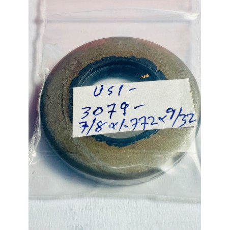 ซีลกันน้ำมัน ยูนิเวอร์ซัล-0.875X1.772X0.281-ขอบเหล็กปากซีลยาเอ็นบีอาร์