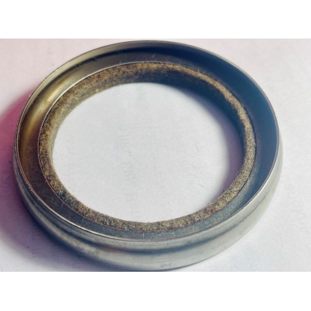 ซีลกันน้ำมัน ทรอสสตีล-2.500X3.31X0.500-ขอบเหล็กปากซีลสักหลาด