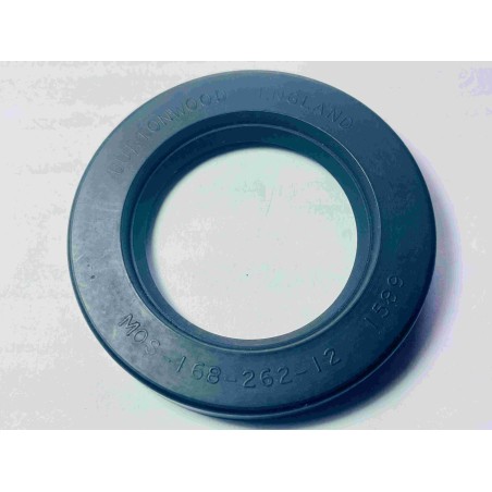 UNIVERSAL Oil Seal 1.688x2.625x0.375 TG NBR