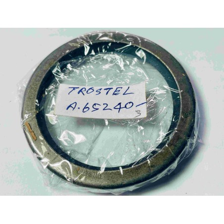TROSTEL Oil Seal 1.875x2.441x0.250 M/R NBR