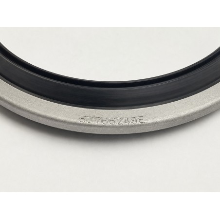 ซีลกันน้ำมัน เอโร่ควิบ 4.750x6.004x0.563 LGS NBR ราคา | ซีลเพลาหมุนขนาดใหญ่สำหรับลูกปืน เกียร์ ปั๊ม และเครื่องจักรอุตสาหกรรมหนัก