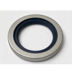 UNIVERSAL Oil Seal 2.500x3.375x0.500 T2 NBR